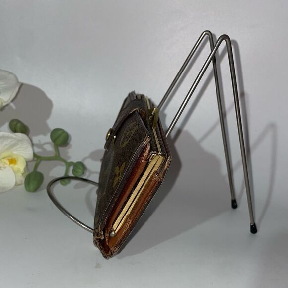 Authentic Louis Vuitton Monogram Kisslock Wallet - Picture 4 of 13